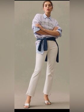 AMO Chloe Crop White Denim Jean in White Sand